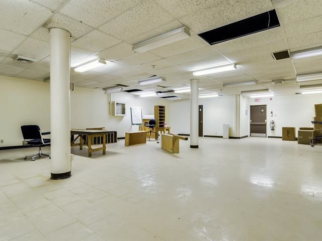 More Photos Of 107-111 Rue Maclaren E, Gatineau General Retail For Lease