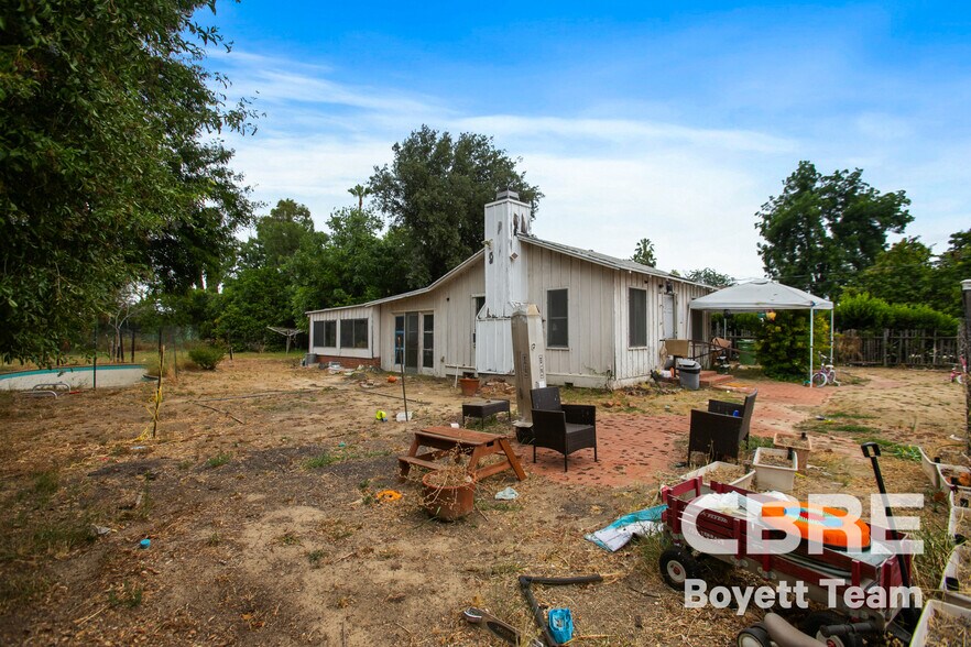 More Photos Of 7800 Jordan Ave, Canoga Park Land For Sale
