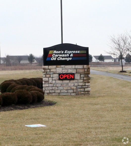 More Photos Of 8888 Moreland St, Powell Carwash For Sale