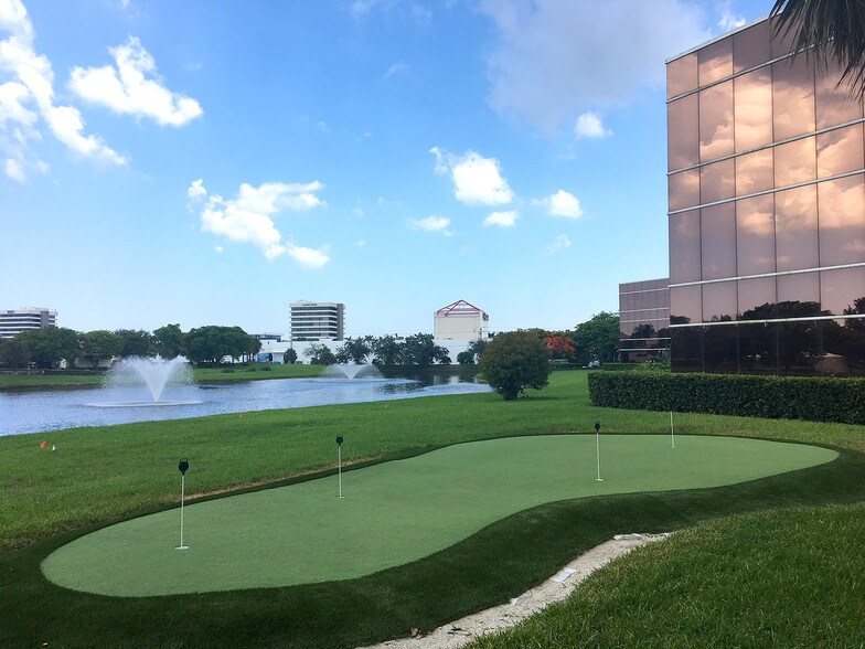 More Photos Of 580 Village Blvd, West Palm Beach Medical For Lease