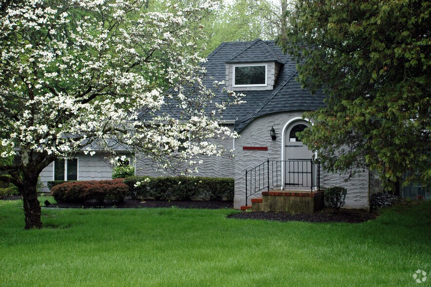 More Photos Of 4499 Route 27, Kingston Medical For Lease