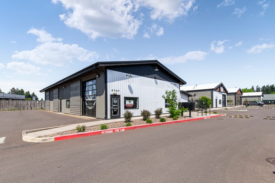 More Photos Of 4761 Lancaster Dr NE, Salem Warehouse For Lease