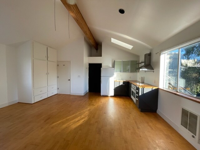 More Photos Of 1254 E 12th St, Oakland Apartments For Sale