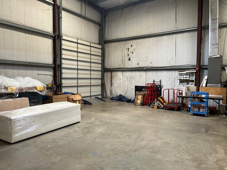 More Photos Of 333 Anchor St, Corpus Christi Industrial For Sale
