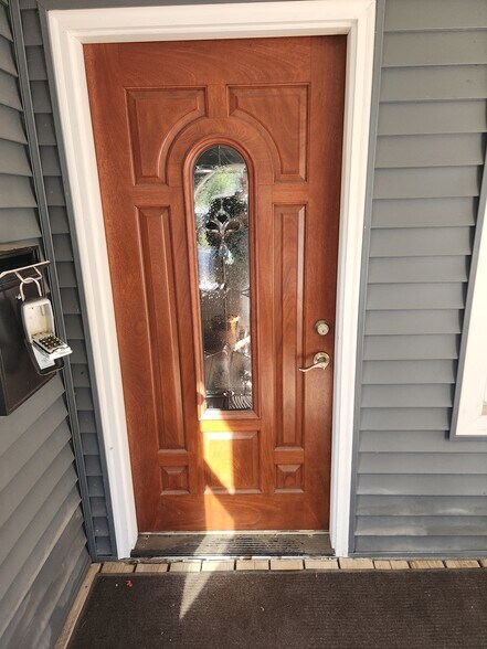 More Photos Of 536 W State St, Hastings Office Residential For Lease