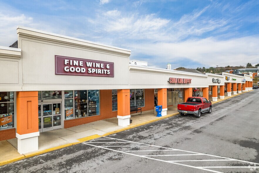 More Photos Of 604-710 E Main St, Waynesboro Unknown For Lease