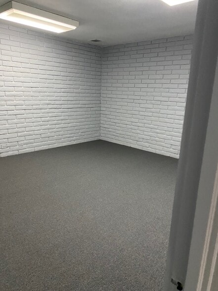 More Photos Of 45902 Oasis St, Indio Medical For Lease