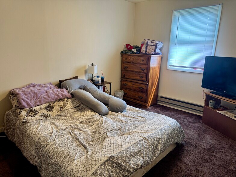 More Photos Of 250 E Water St, Slippery Rock Apartments For Sale