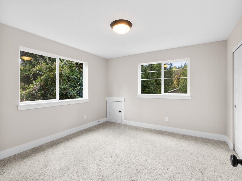 More Photos Of , Portland Multifamily For Sale