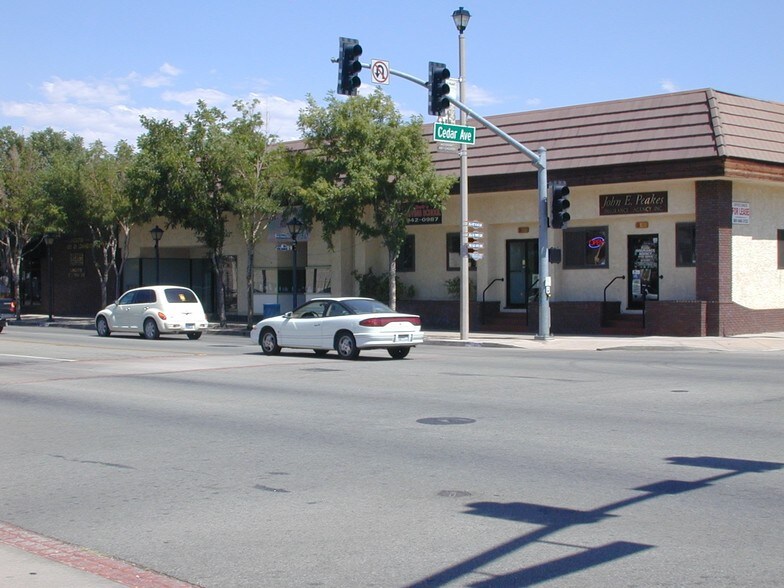 More Photos Of 566 W Lancaster Blvd, Lancaster Office For Sale