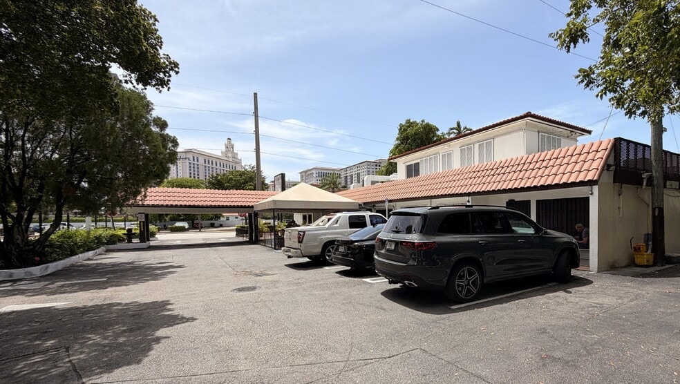 More Photos Of 2475 S Douglas Rd, Miami Restaurant For Sale