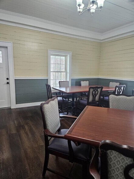 More Photos Of Wilderness Hwy, Mount Nebo General Retail For Sale