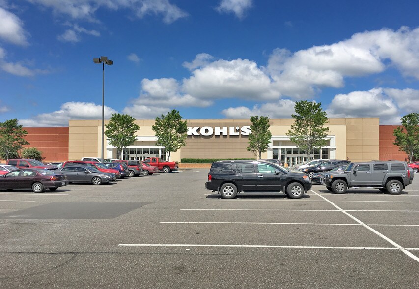 More Photos Of 3648-3740 E Franklin Blvd, Gastonia Unknown For Lease