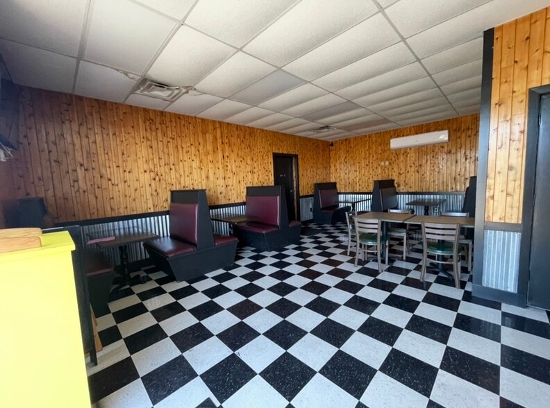 More Photos Of 2604 E 11th St, Tulsa Freestanding For Lease