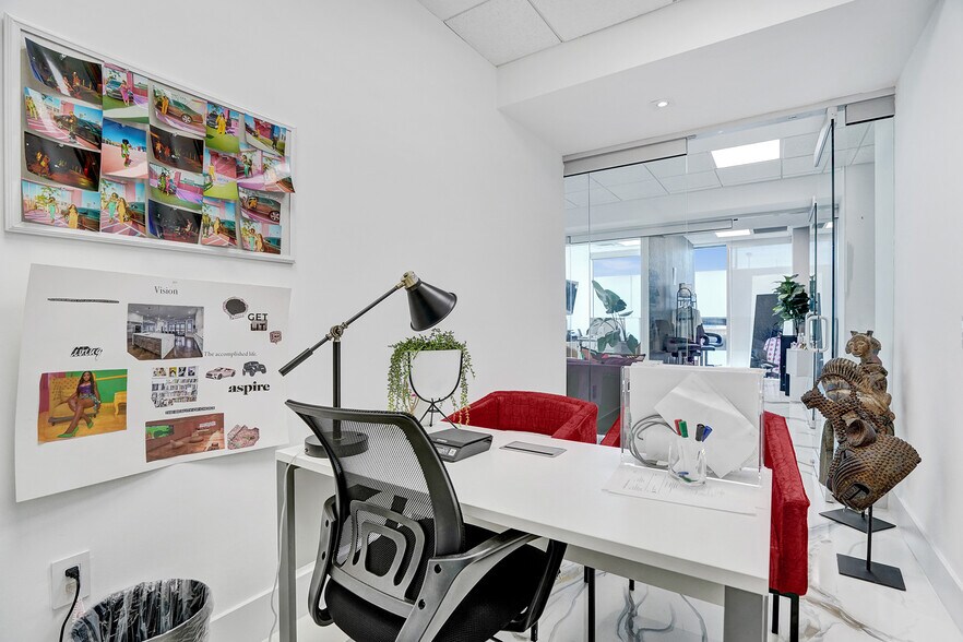 More Photos Of 18851 NE 29th Ave, Aventura Coworking Space