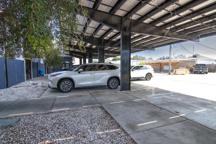 More Photos Of 1980 Central Ave, Saint Petersburg Loft Creative Space For Sale