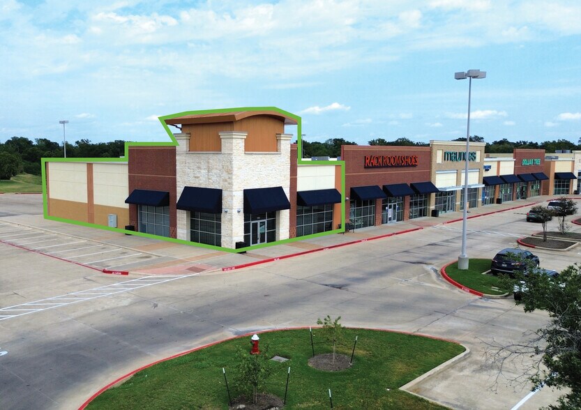 More Photos Of 3001 Wildflower Dr, Bryan Unknown For Lease