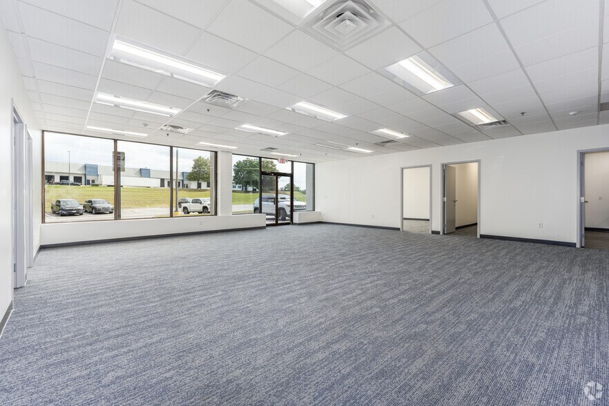 More Photos Of 6930 San Tomas Rd, Elkridge Warehouse For Lease