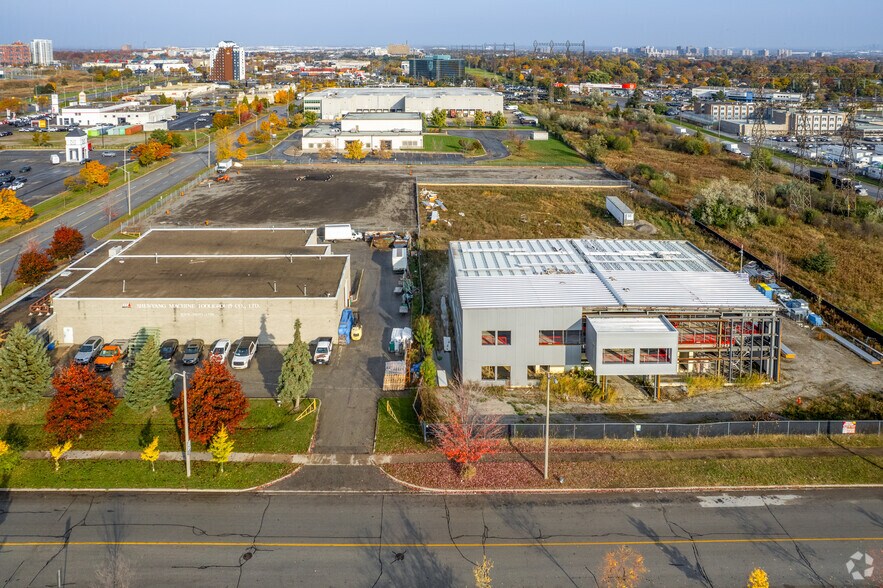 More Photos Of 10 Vice Regent Blvd, Toronto Land For Lease