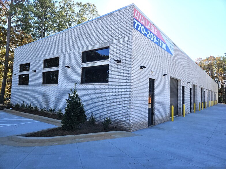 More Photos Of 4810 Wages Way, Sugar Hill Warehouse For Lease
