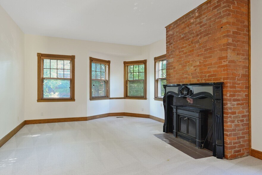 More Photos Of 197 Kent St, Saint Paul Multifamily For Sale