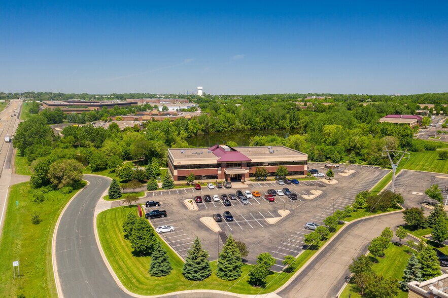 More Photos Of 860 Blue Gentian Rd, Eagan Unknown For Lease