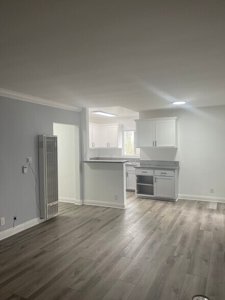 More Photos Of 12111 S Figueroa St, Los Angeles Apartments For Sale