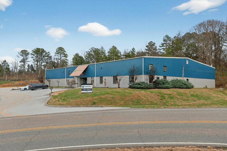 More Photos Of 2510 Solway Rd, Knoxville Flex For Lease