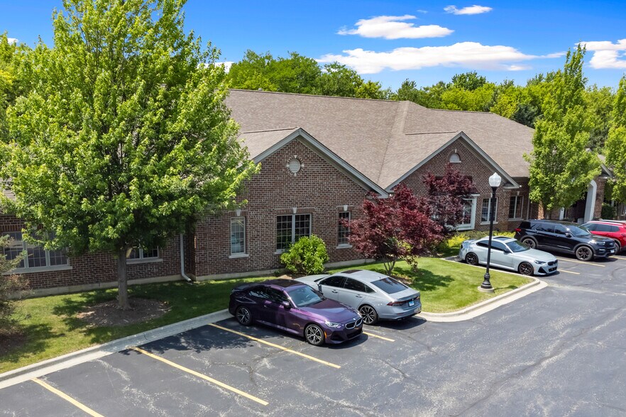 More Photos Of 12 Executive Ct, South Barrington Office For Sale