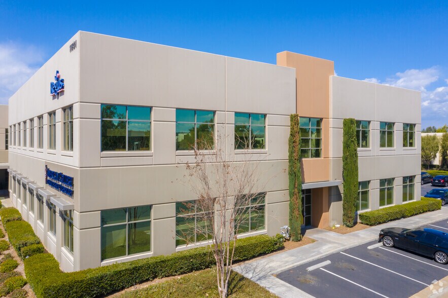 More Photos Of 11801 Pierce St, Riverside Coworking Space