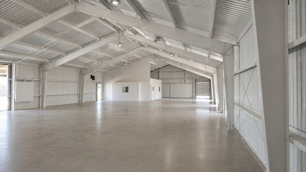 Primary Photo Of 2814 South St, Fort Myers Warehouse For Lease