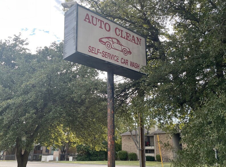 More Photos Of 1101 Yellow Jacket Ln, Rockwall Carwash For Sale