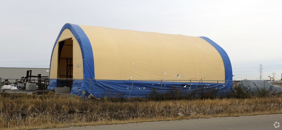 More Photos Of 500 Streambank Ave, Sherwood Park Manufacturing For Sale