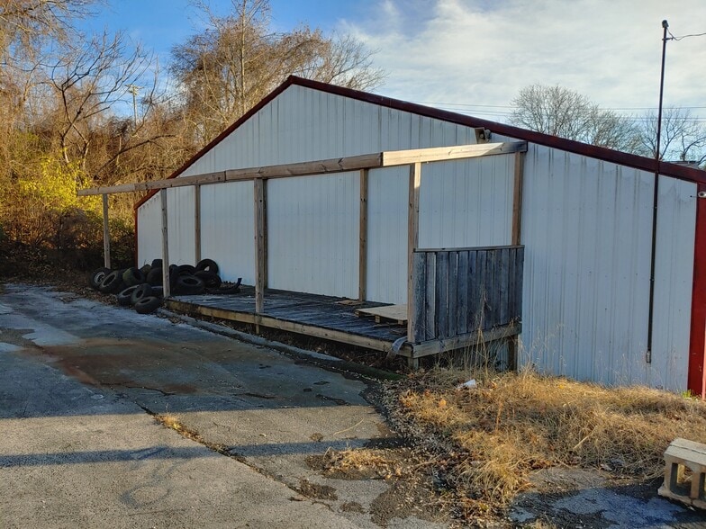 More Photos Of 170 Mayberry St, Sparta Industrial For Sale
