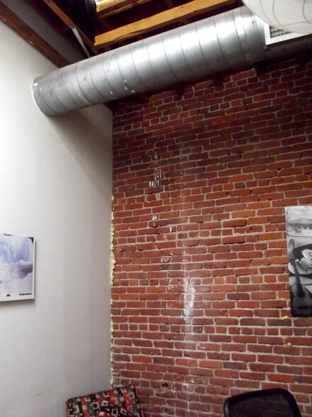 More Photos Of 4212-4218 Santa Monica Blvd, Los Angeles Storefront For Lease