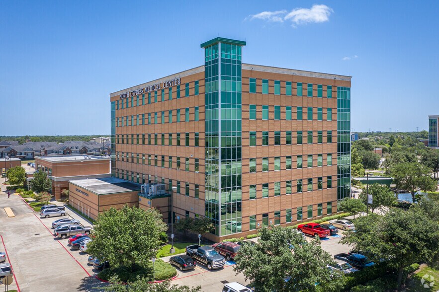 More Photos Of 21216 Northwest Fwy, Cypress Medical For Lease