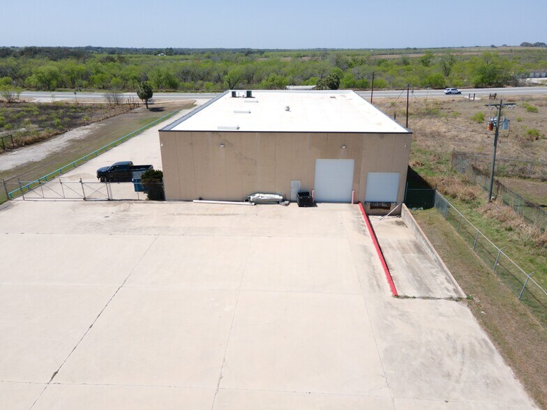 More Photos Of 8276 N SH 16, Poteet Distribution For Sale