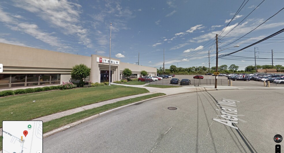 Primary Photo Of 7 Aerial Way, Syosset Showroom For Lease
