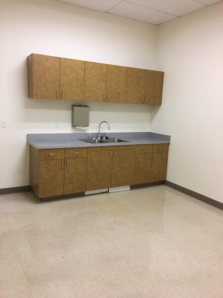 More Photos Of 678 N Wilson Way, Stockton Unknown For Lease