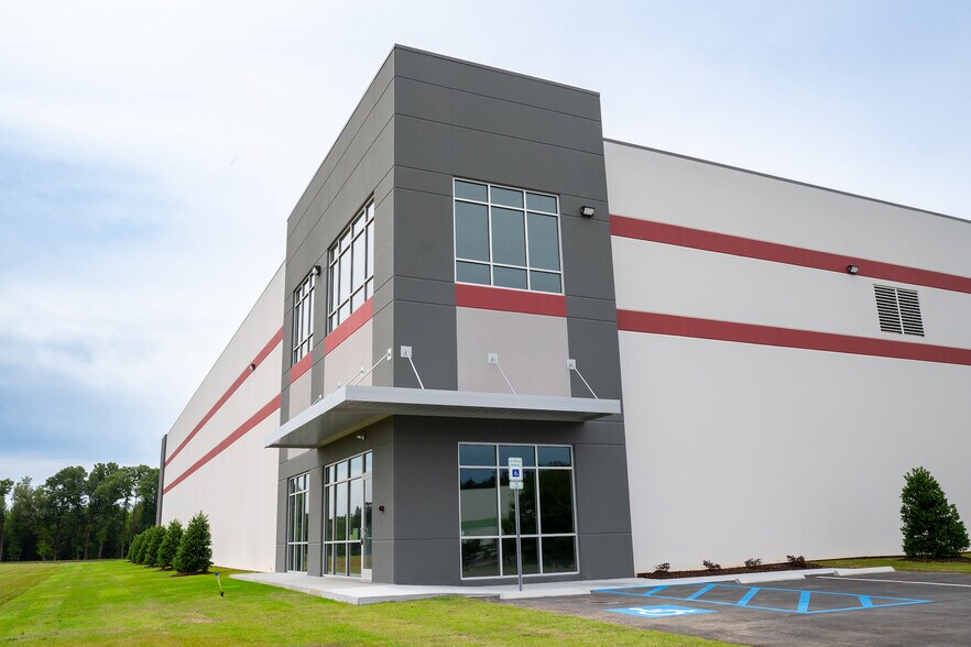 More Photos Of 463 Innovation Dr, Fairfax Manufacturing For Sale