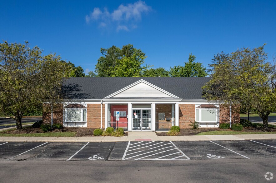 Primary Photo Of 20 W Whipp Rd, Dayton Bank For Lease