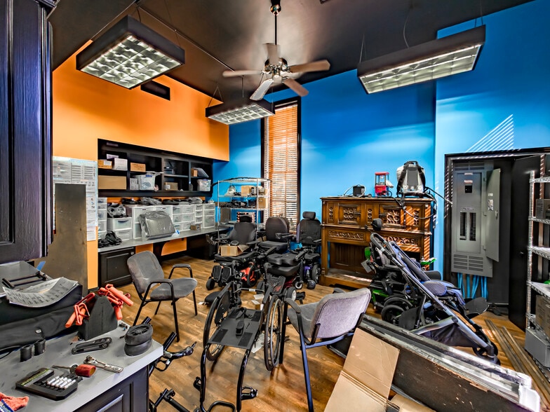 More Photos Of 105-111 W Central, Valdosta Storefront Retail Office For Sale