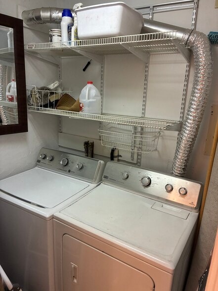 More Photos Of 1011 Hoosick Rd, Troy Storefront Retail Residential For Sale