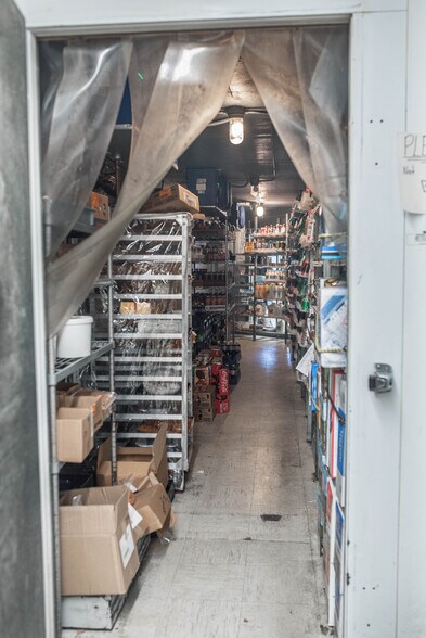 More Photos Of 22732 US-53 Hwy, Ettrick General Retail For Sale