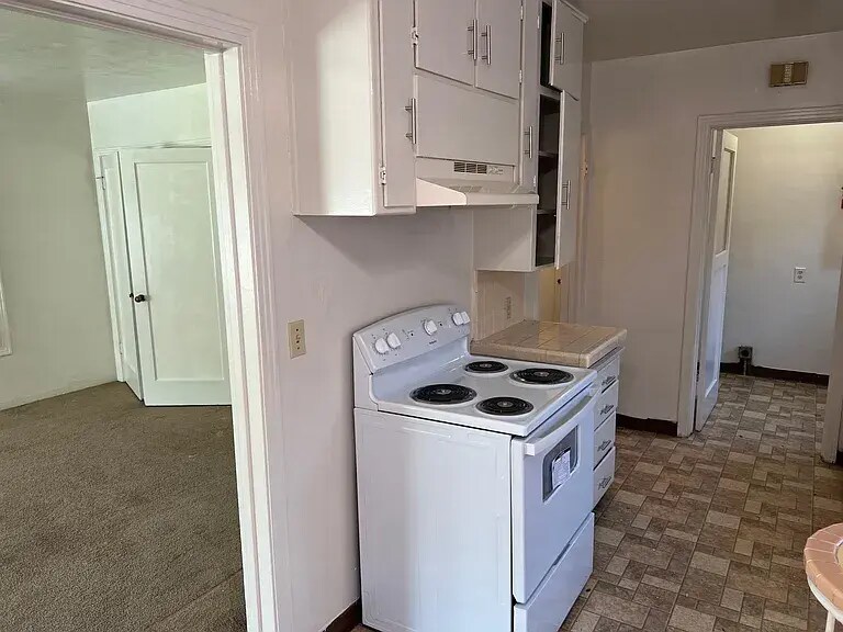 More Photos Of 301 E Morris Ave, Modesto Apartments For Sale