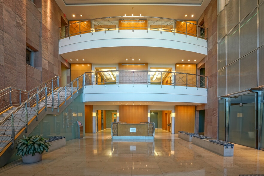 More Photos Of 100 Sun Ave NE, Albuquerque Office For Sale