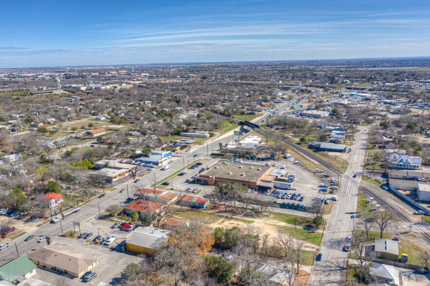 More Photos Of 650-664 S Seguin Ave, New Braunfels Land For Sale