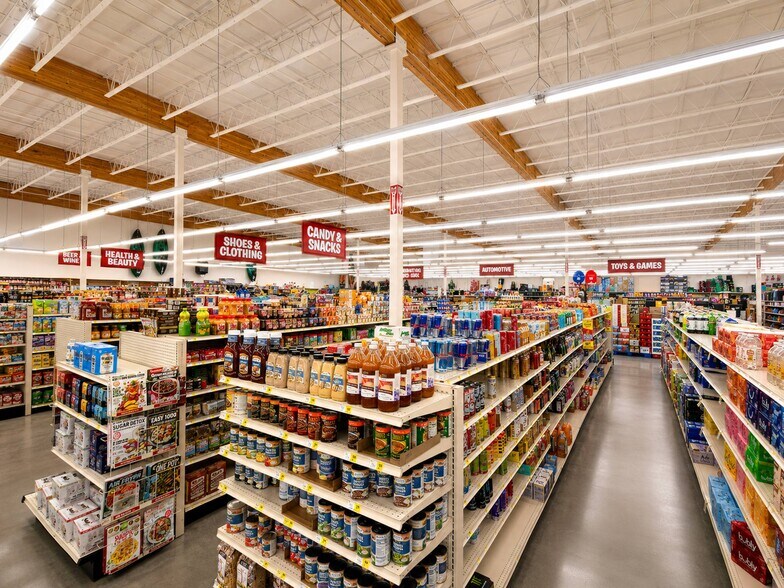 More Photos Of 2601 Falk Rd, Vancouver Freestanding For Lease