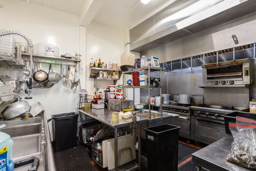 More Photos Of 72-78 Main St, Bisbee General Retail For Sale