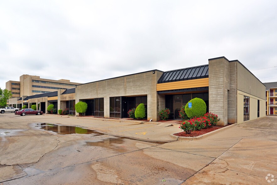 More Photos Of 1235 Sovereign Row, Oklahoma City Research And Development For Lease